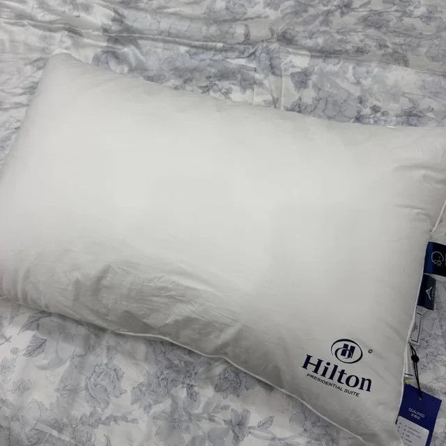 Подушка Hilton 34 Белый